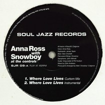 ANNA ROSS : WHERE LOVE LIVES